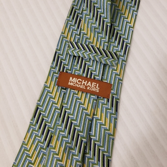 Michael Michael Kors Green 100% Silk Tie, Business, Classic Green - Picture 3 of 5